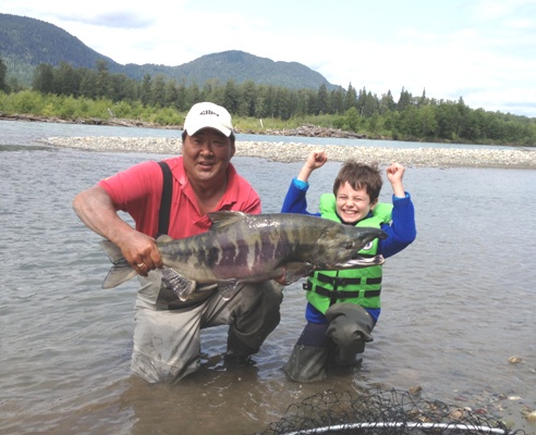 2012_july-22-ron-jack-lori=cody-chinook-8-chum-pink-